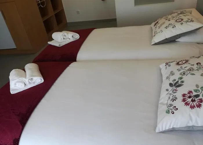 Maria Violeta Tourism Апартаменты Cadaval